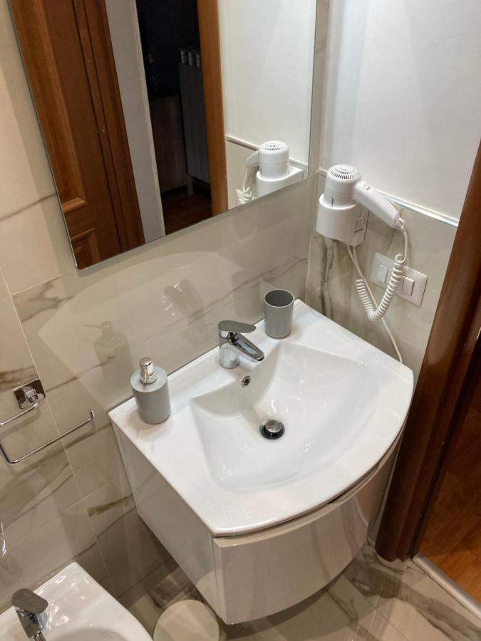 Calefati House Possibilita Self Check In Dopo Le 22 Apartment Bari Bagian luar foto